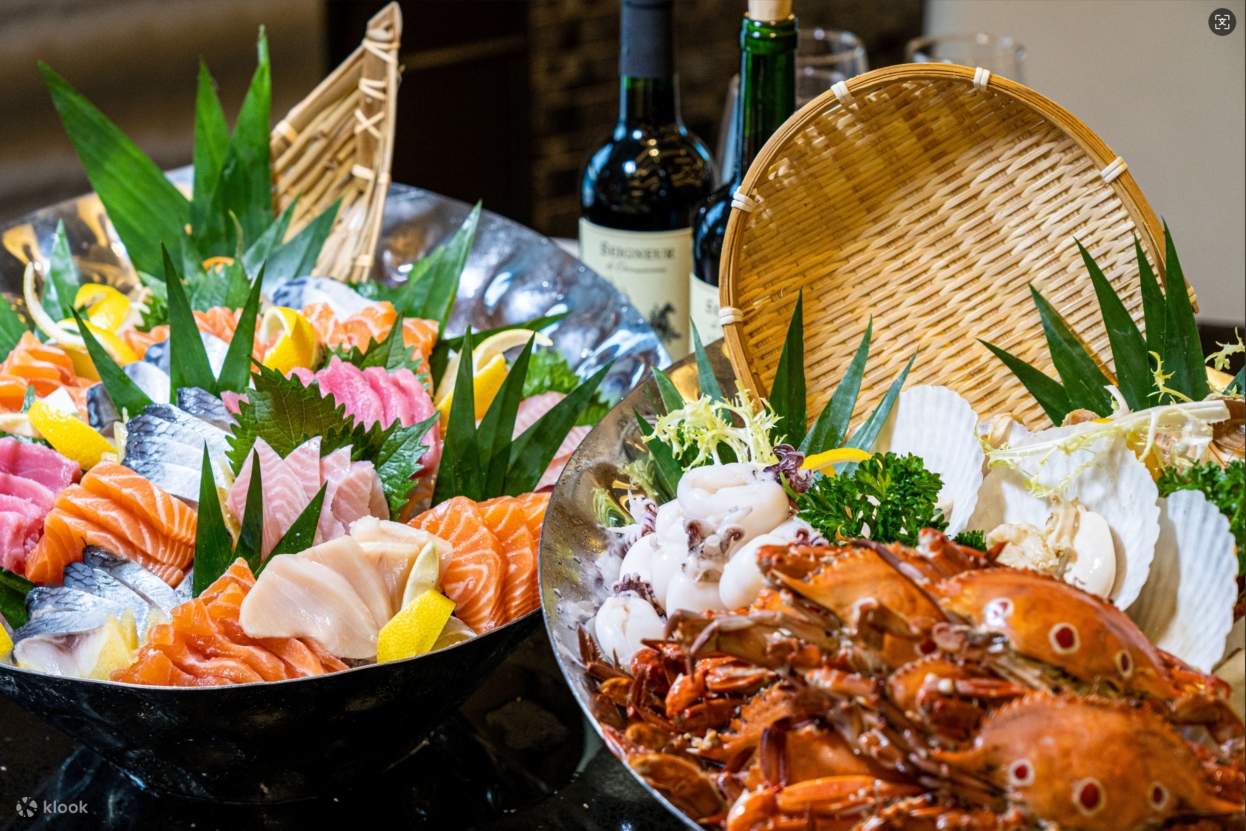 Selamat datang ke Osmanthus Flagship Restaurant untuk berkongsi sarapan, makan tengah hari atau makan malam dengan keluarga dan rakan-rakan. Restoran ini mempunyai suasana yang mesra dan menyenangkan, menawarkan pelbagai jenis hidangan à la carte dan bufe